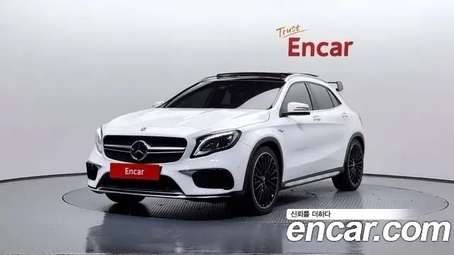 Mercedes-Benz GLA-Class X156 2019 Белый из Кореи