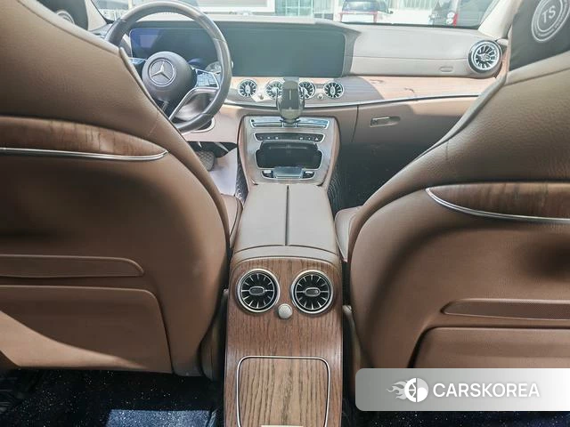 Mercedes-Benz E-class 2021 Черный из Китая