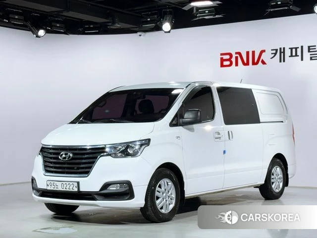 Hyundai The New Grand Starex 2018 Белый из Кореи