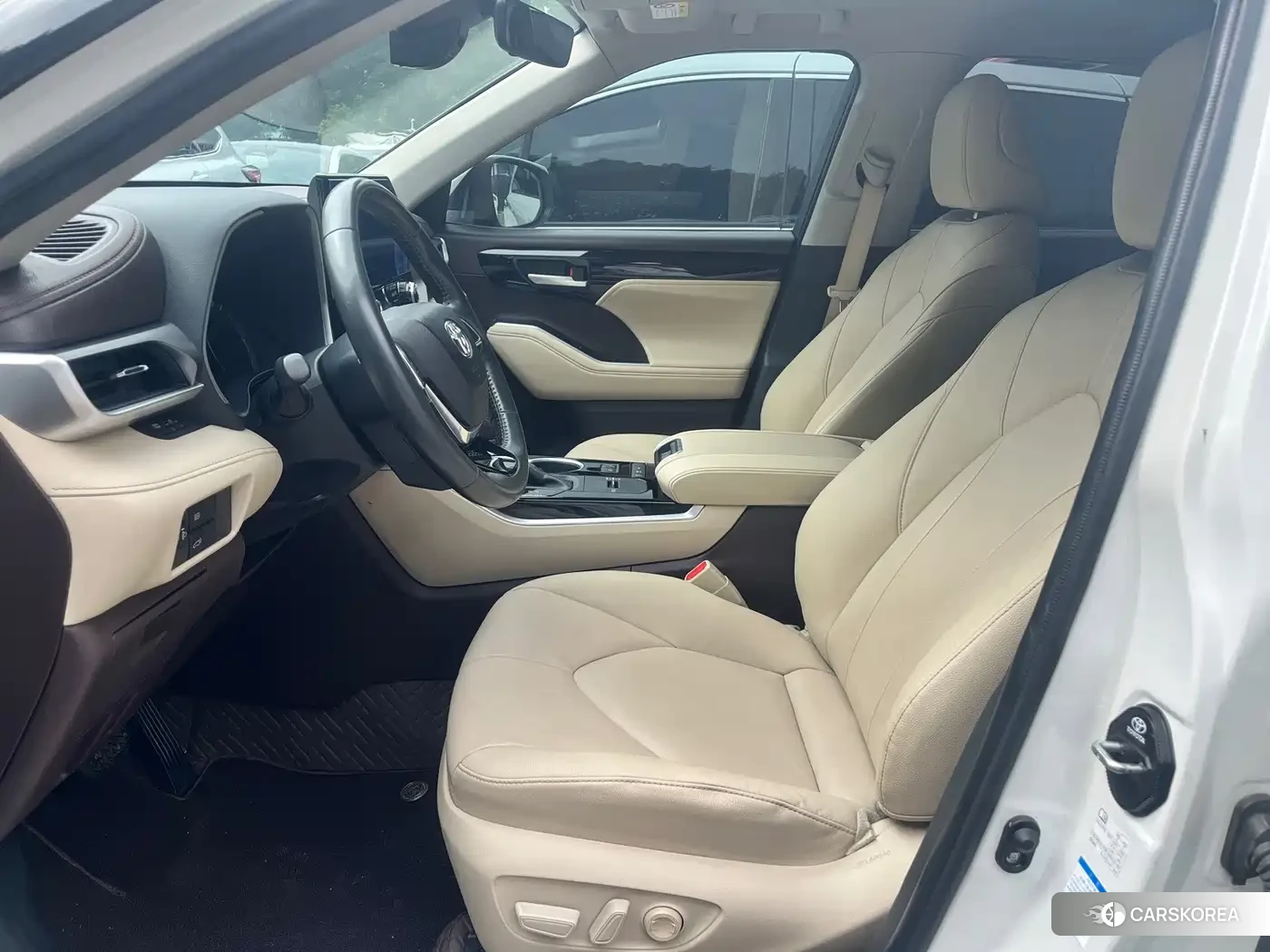 Toyota Highlander 2021 Белый из Китая