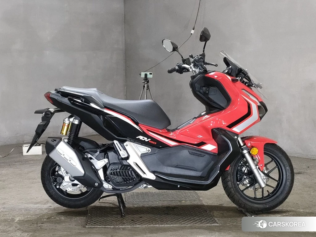 Проданный Honda ADV150 2019 из Японии, фото 2
