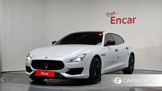 Maserati Quattroporte 2018 Белый из Кореи