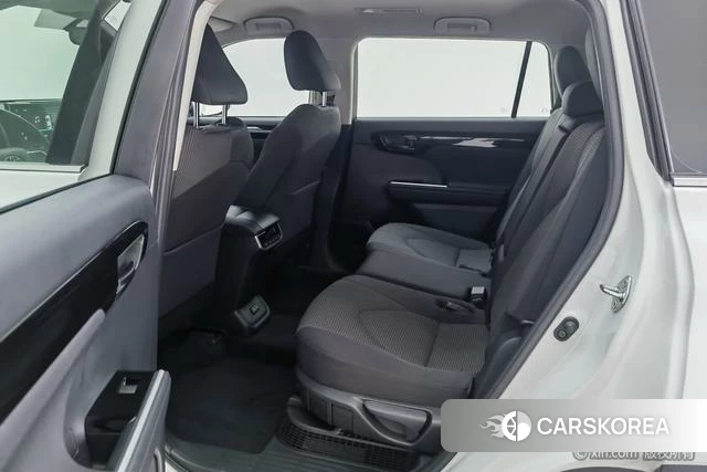 Toyota Highlander 2024 Белый из Китая