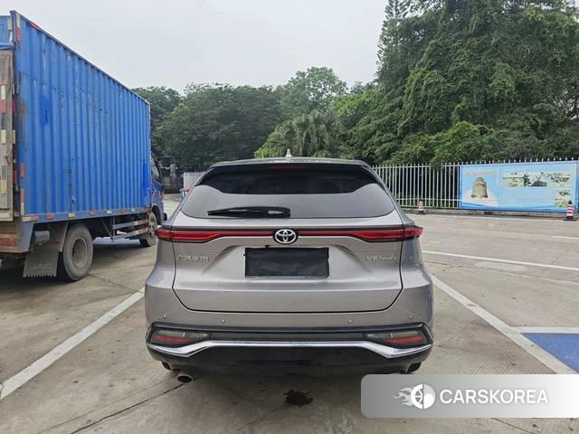Toyota Weisha 2022 Серебристо-серый из Китая