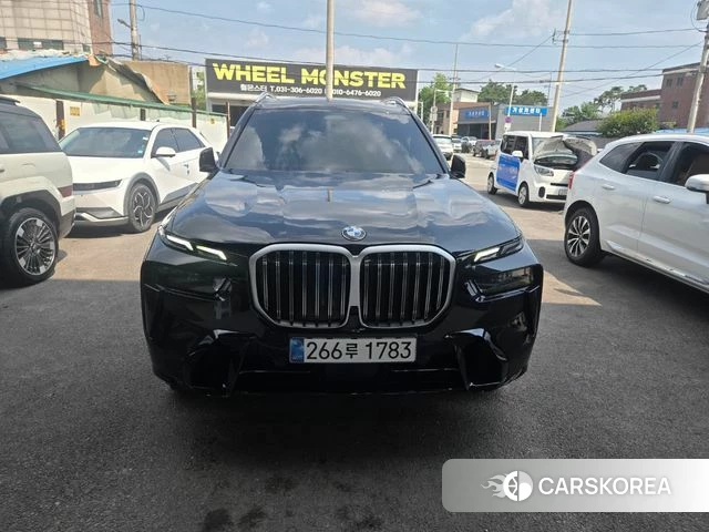 BMW X7 (G07) 2025 Черный из Кореи