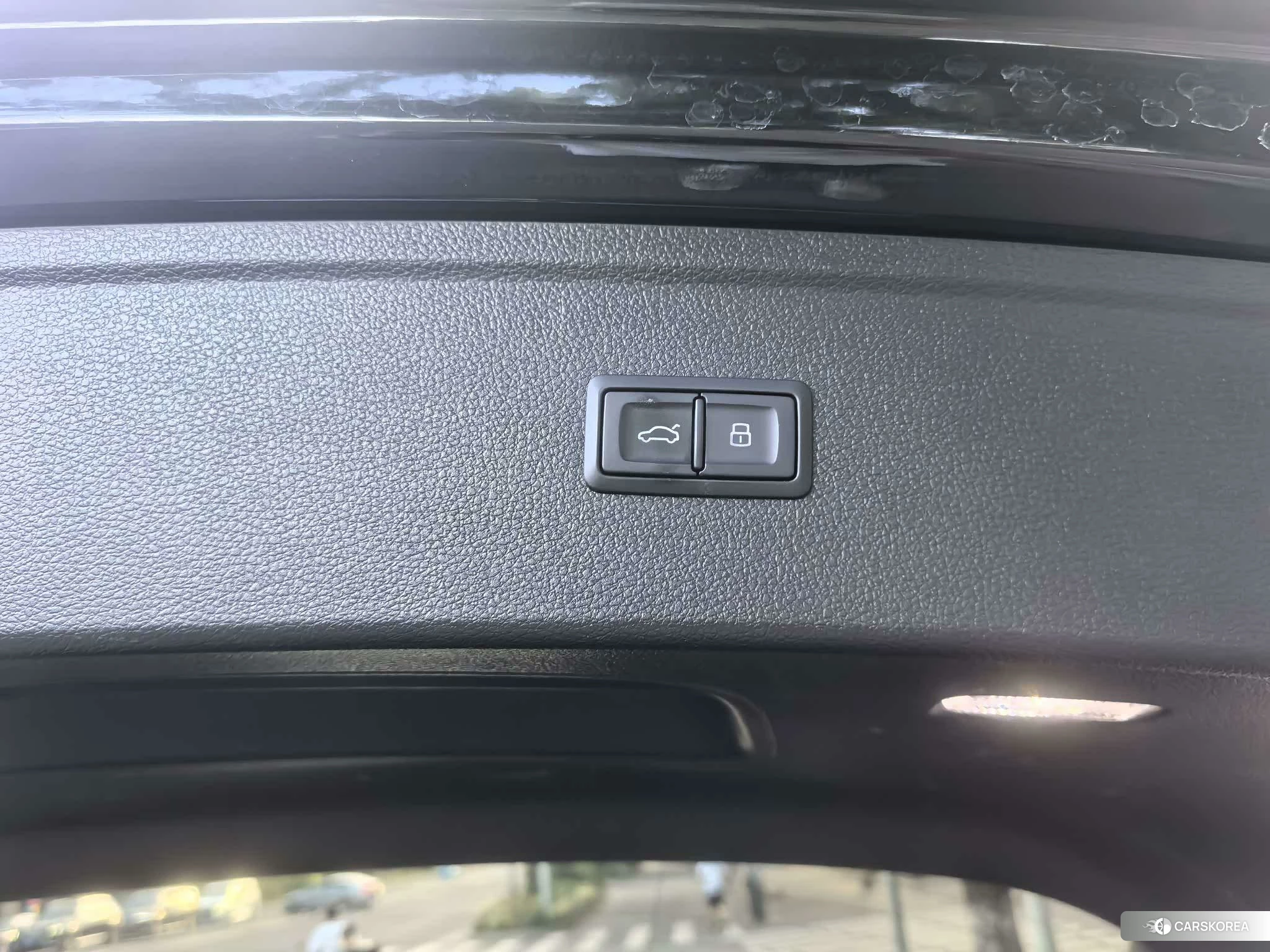 Audi Q5L 2022 Черный из Китая