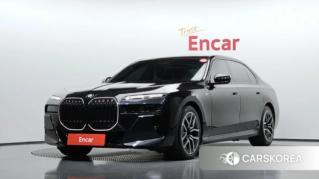 BMW 7 Series (G70) 2023 Черный из Кореи
