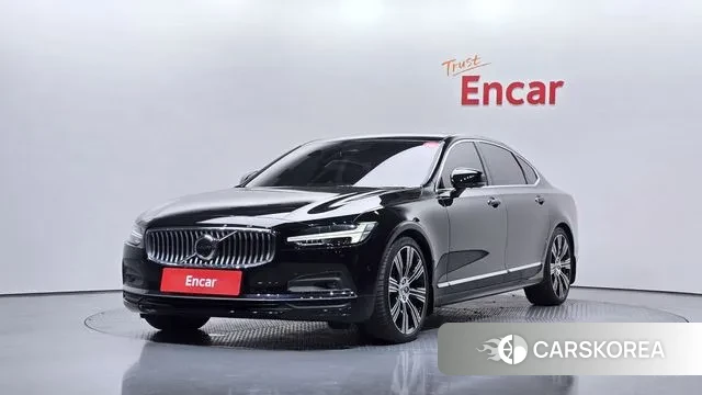 Volvo S90 2023 Черный из Кореи