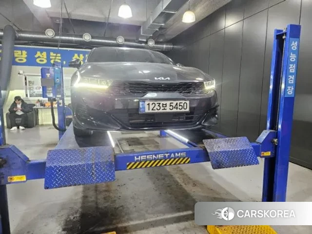 Kia K5 3rd generation 2022 Серебристо-серый из Кореи