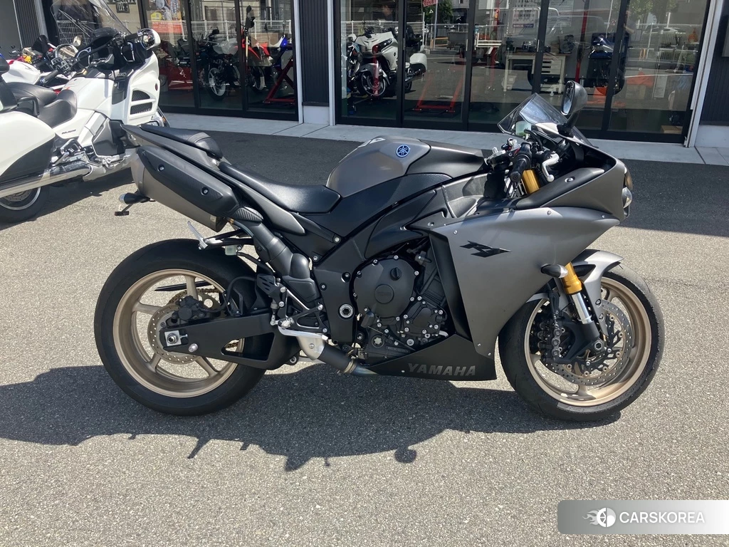 Проданный Yamaha YZF-R1 2014 из Японии