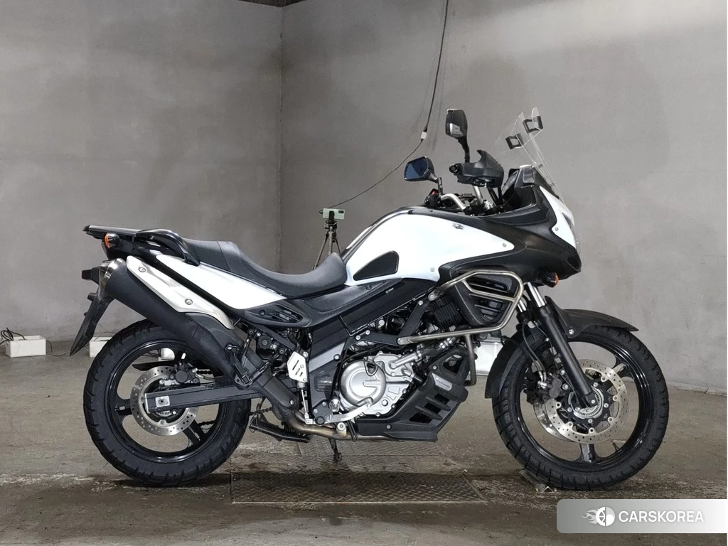 Проданный Suzuki V-STROM 650 DL650 2014 из Японии