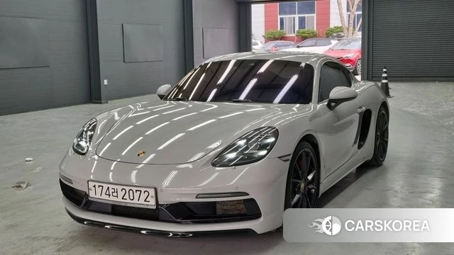 Porsche 718 Cayman 2018 Серебристо-серый из Кореи