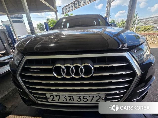 Audi Q7 (4M) 2019 Черный из Кореи