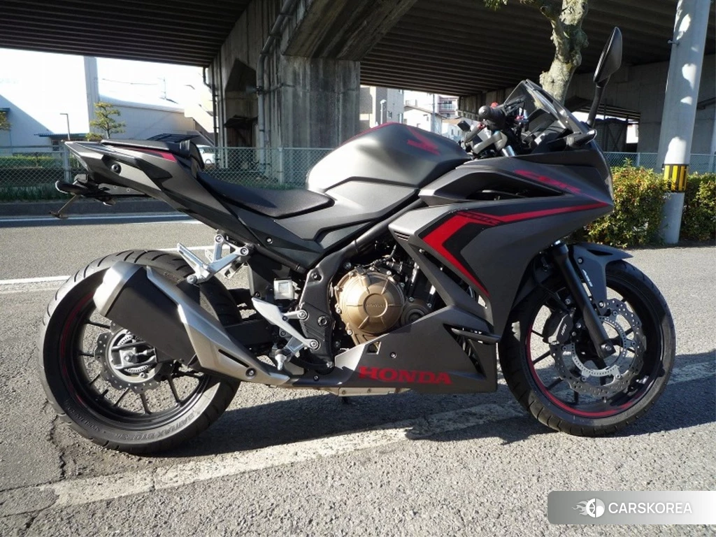 Проданный Honda CBR400R 2020 из Японии