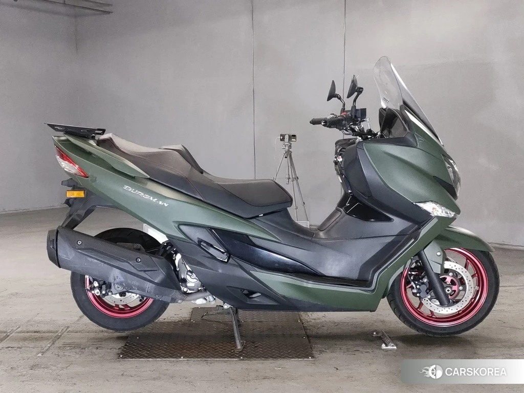Проданный Suzuki BURGMAN 400 id 4177007 из Японии