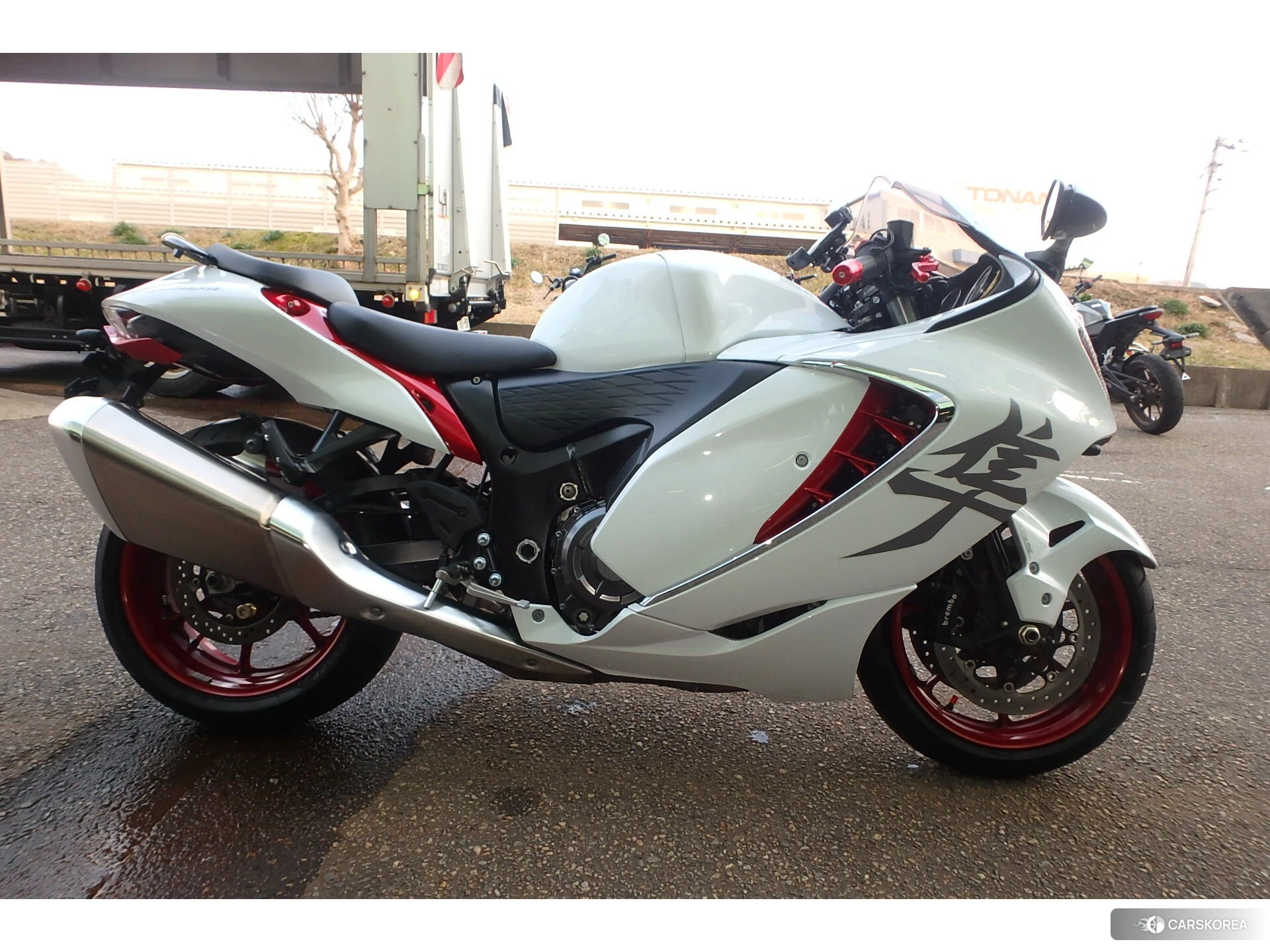 Suzuki GSX1300R HAYABUSA 2021 из Японии