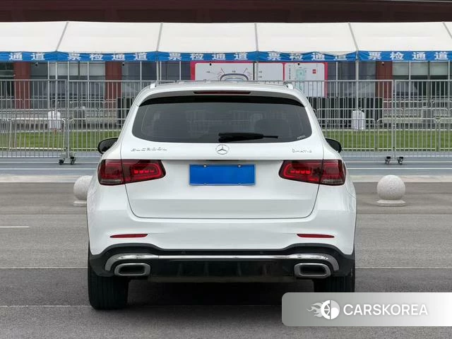 Mercedes-Benz GLC 2023 Белый из Китая