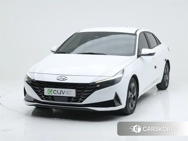 Hyundai Avante Hybrid (CN7) 2021 Белый из Кореи