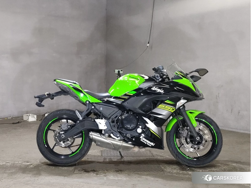 Проданный Kawasaki NINJA 650 id 4077905 из Японии, фото 2