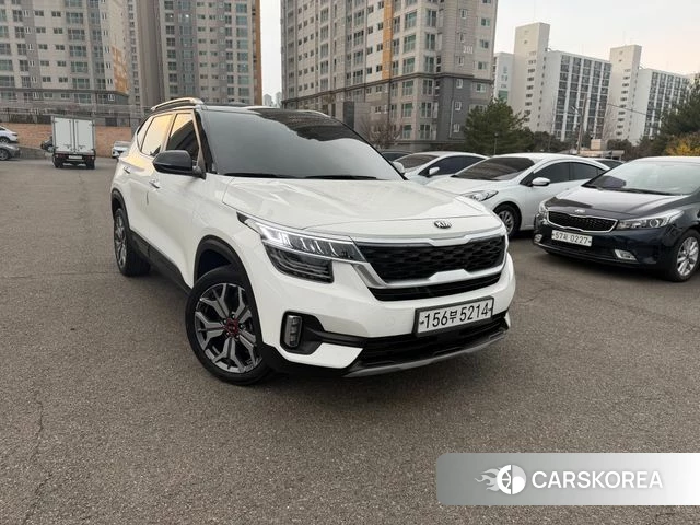 Kia Seltos 2019 Белый из Кореи