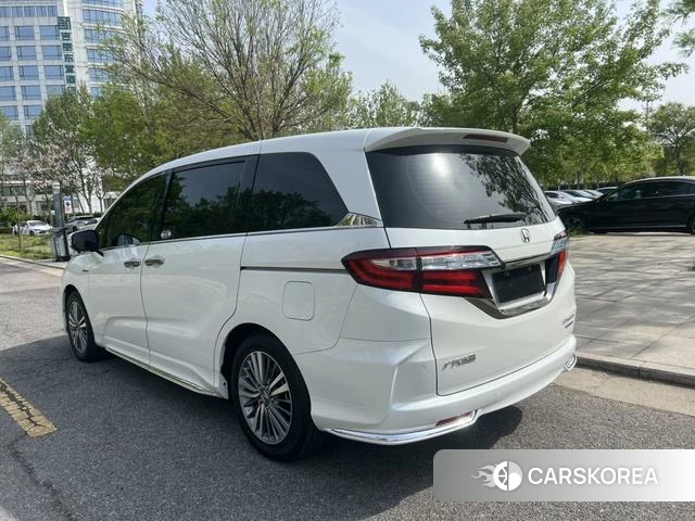 Honda Odyssey 2021 Белый из Китая