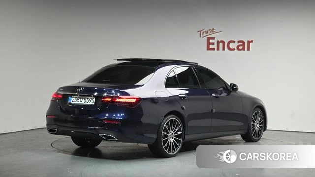 Mercedes-Benz E-Class W213 2023 Синий из Кореи