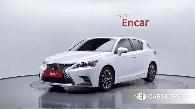 Lexus CT200h 2018 Белый из Кореи
