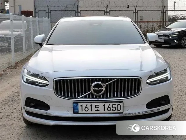 Volvo S90 2022 Белый из Кореи