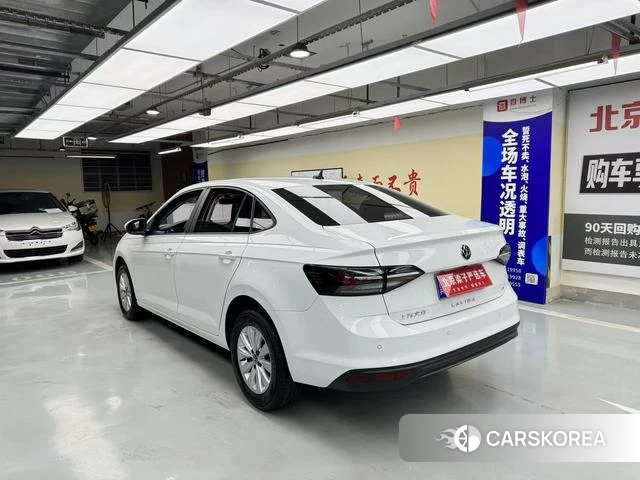 Volkswagen Lavida 2024 Белый из Китая