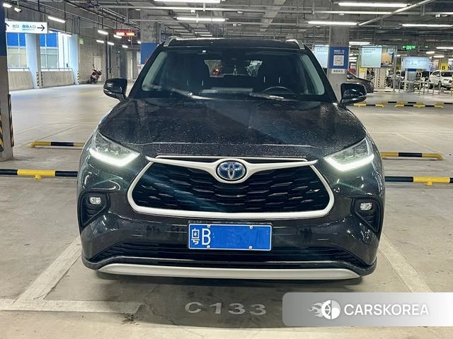 Toyota Highlander 2023 Черный из Китая