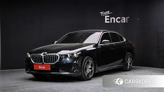 BMW 5 Series (G60) 2024 Черный из Кореи