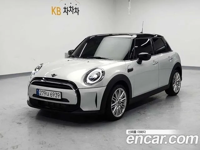 Mini Cooper 2022 Серебряный из Кореи