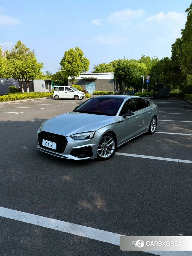 Audi A5 2022 Серебристо-серый из Китая