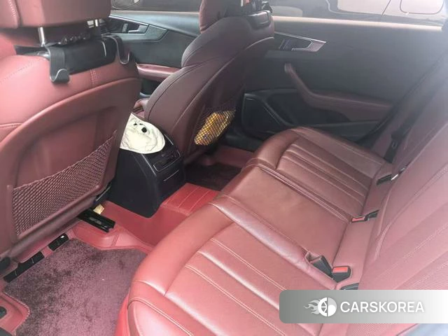 Audi A4L 2023 Белый из Китая
