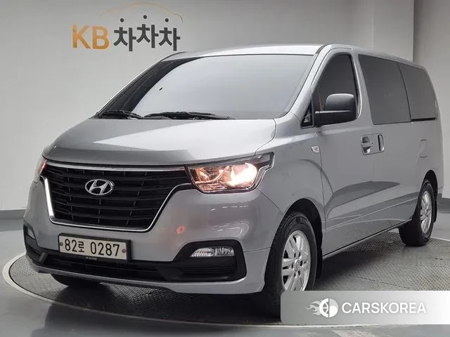 Hyundai The New Grand Starex 2021 Серебристо-серый из Кореи