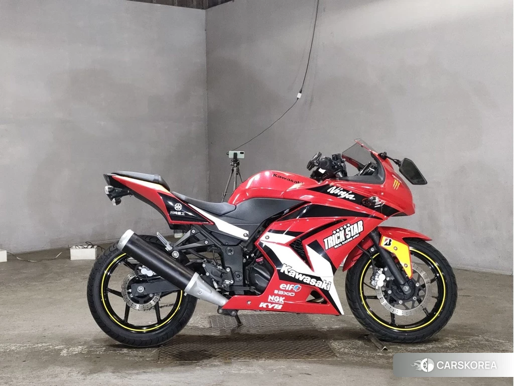 Проданный Kawasaki NINJA 250R id 4150617 из Японии