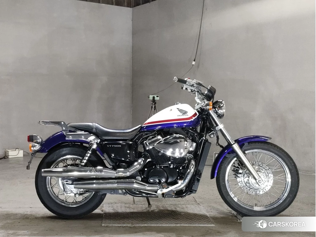 Проданный Honda VT750S 2012 из Японии