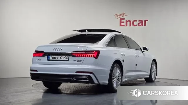 Audi A6 (C8) 2019 Белый из Кореи