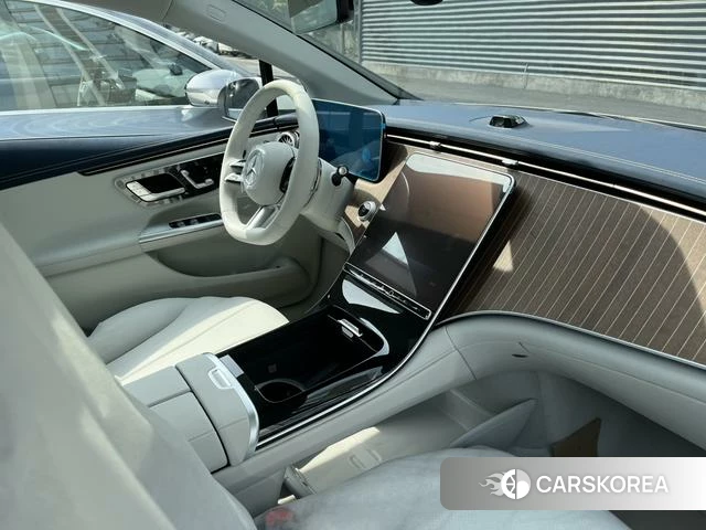 Mercedes-Benz EQE 2026 Белый из Китая