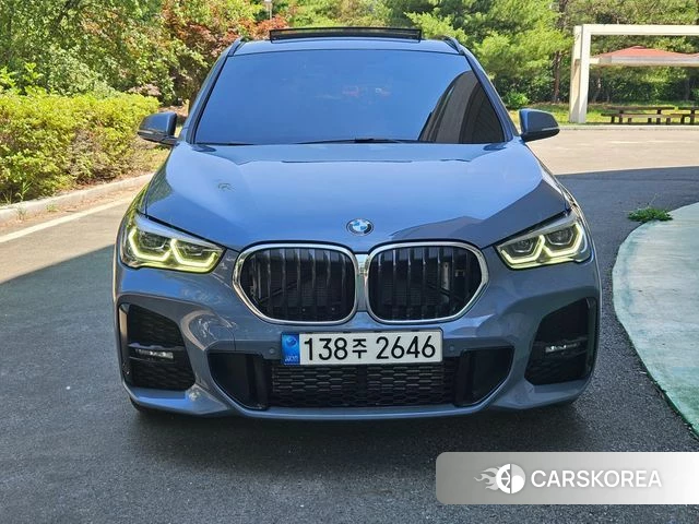BMW X1 (F48) 2021 Светло-серебряный цвет из Кореи