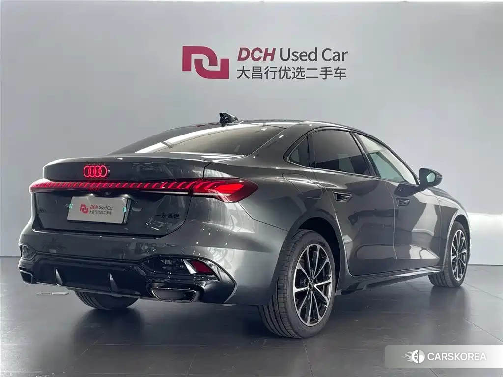 Audi A5L 2025 Silver/gray из Китая