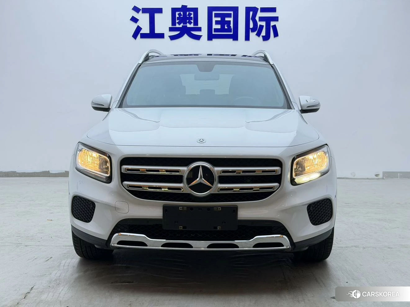 Mercedes-Benz GLB 2020 Белый из Китая