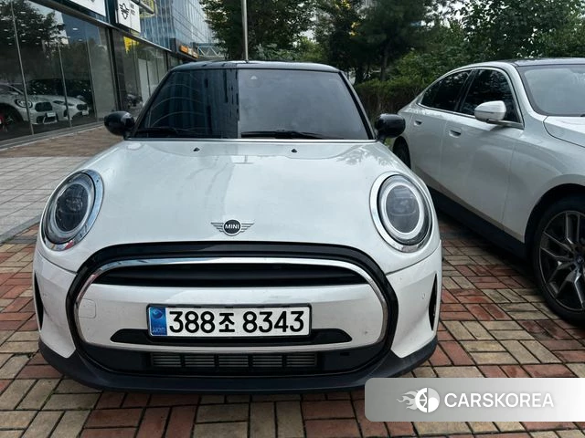 Mini Cooper 2023 Белый из Кореи