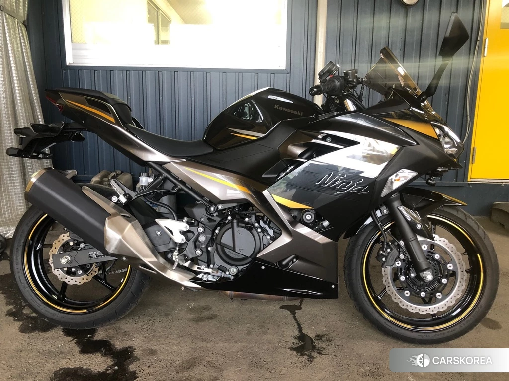 Проданный Kawasaki Ninja 400-2 2022 из Японии