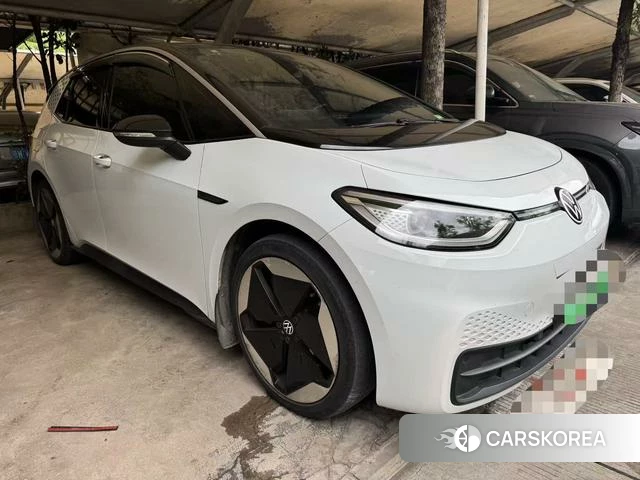 Volkswagen ID.3 2021 Белый из Китая