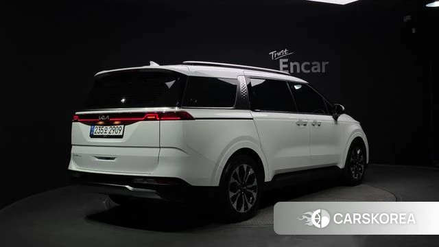 Kia Carnival 4th generation 2023 Белый из Кореи