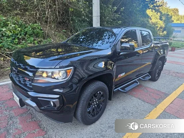 Chevrolet (GM Daewoo) Real New Colorado 2021 Черный из Кореи