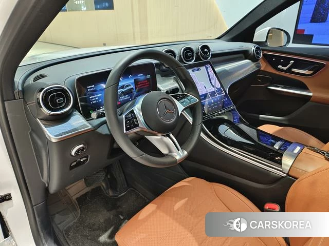 Mercedes-Benz GLC 2024 Белый из Китая