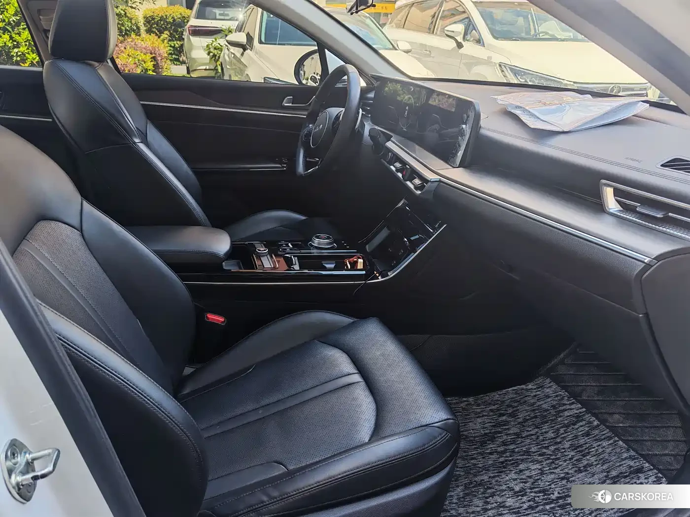 Kia K5 2023 Белый из Китая