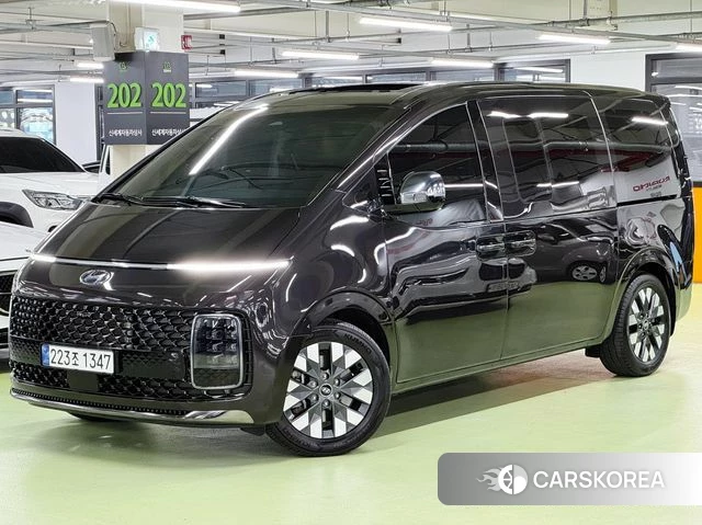 Hyundai Staria 2022 Коричневый из Кореи